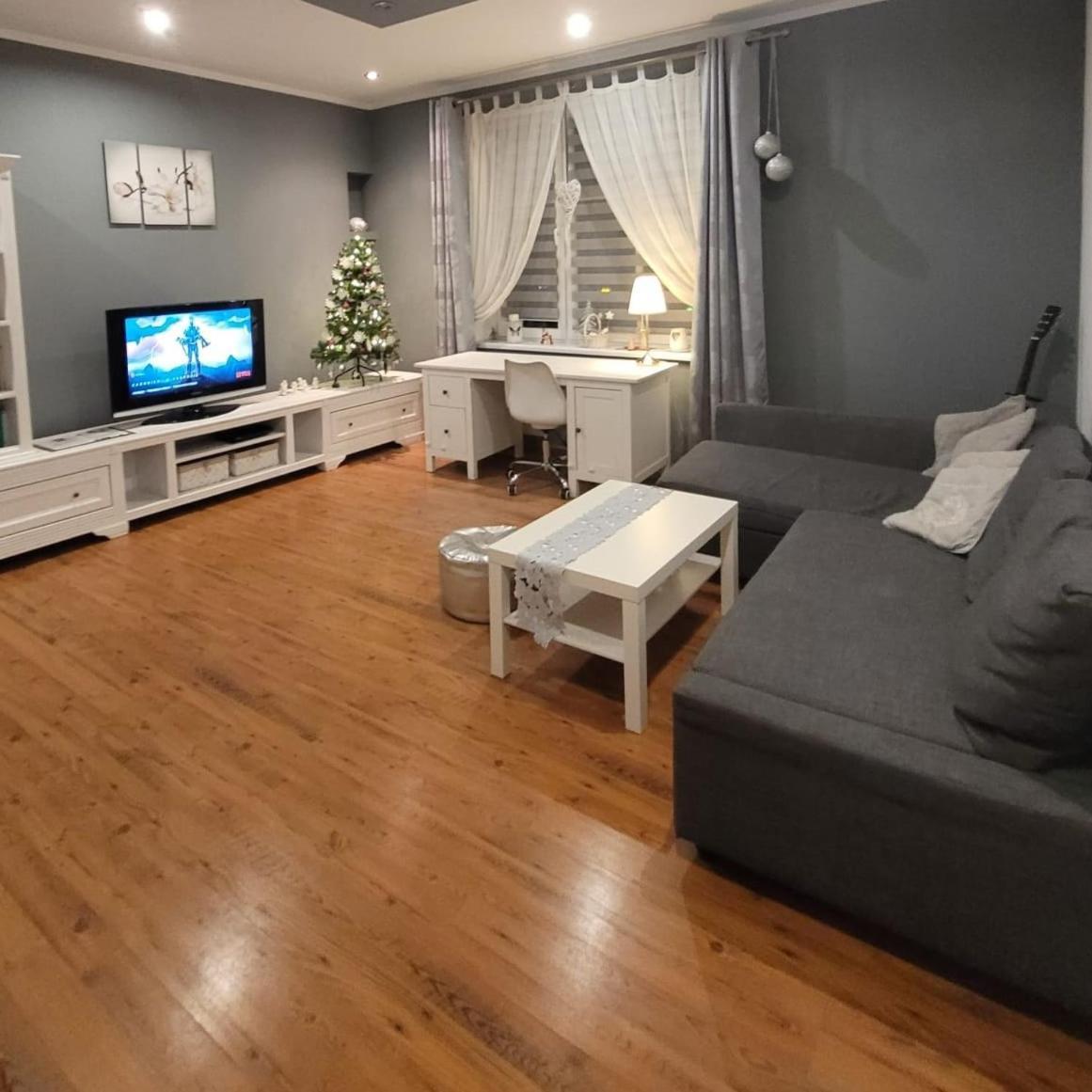 Apartament Pablo 75M2 W Centrum Tarnowskich Gor Tarnowskie Gory Exterior photo